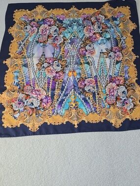 Lavinia Silk Scarf 35x35 Excellent Condition